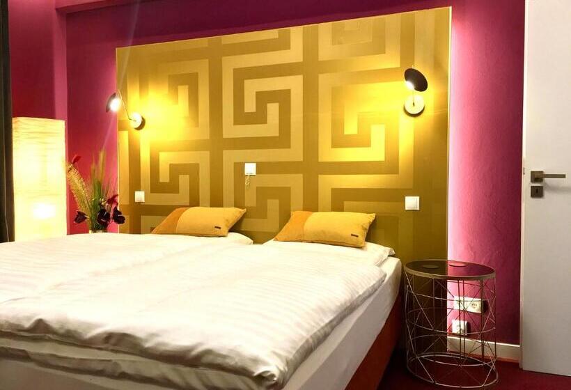 فندق Garni Kluth