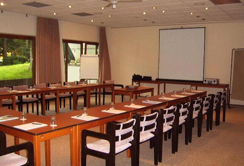 هتل Hahnenkleer Hof