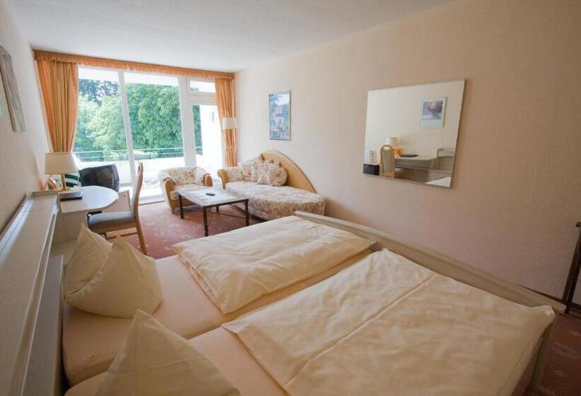 هتل Hahnenkleer Hof