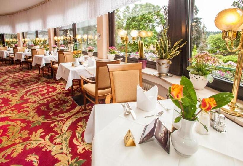 هتل Hahnenkleer Hof