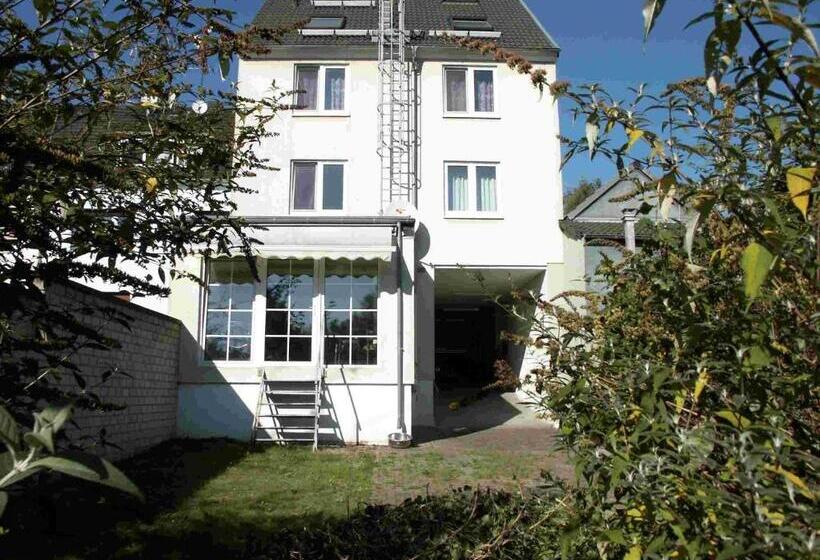 בית מלון כפרי Kaiser