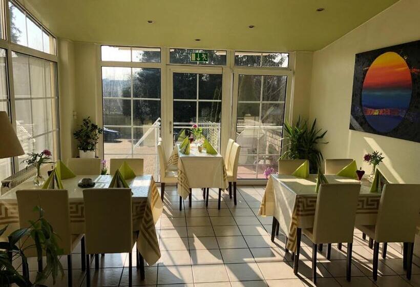 בית מלון כפרי Kaiser