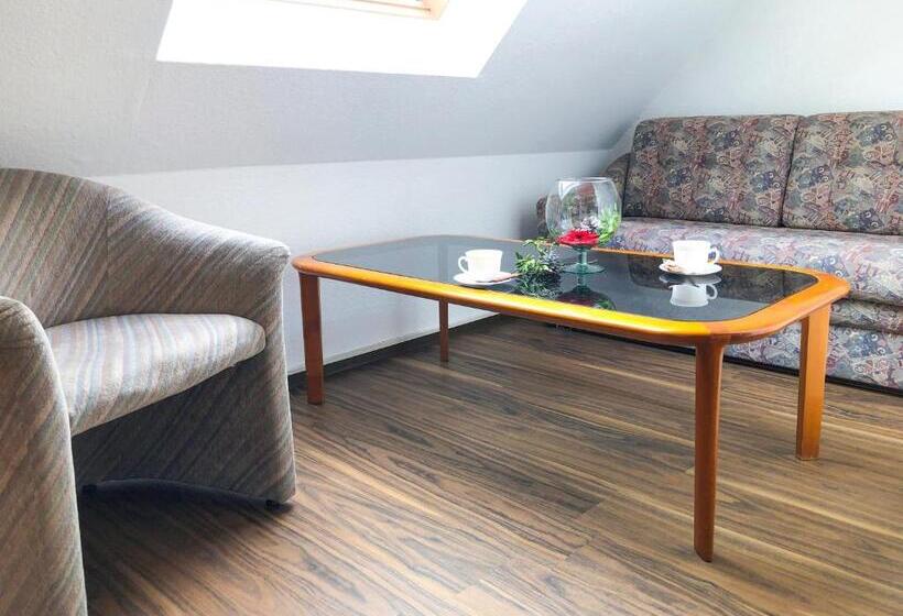 בית מלון כפרי Kaiser