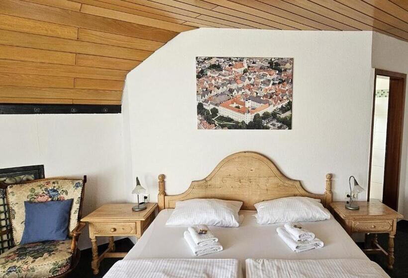 ホテル Hirsch Günzburg