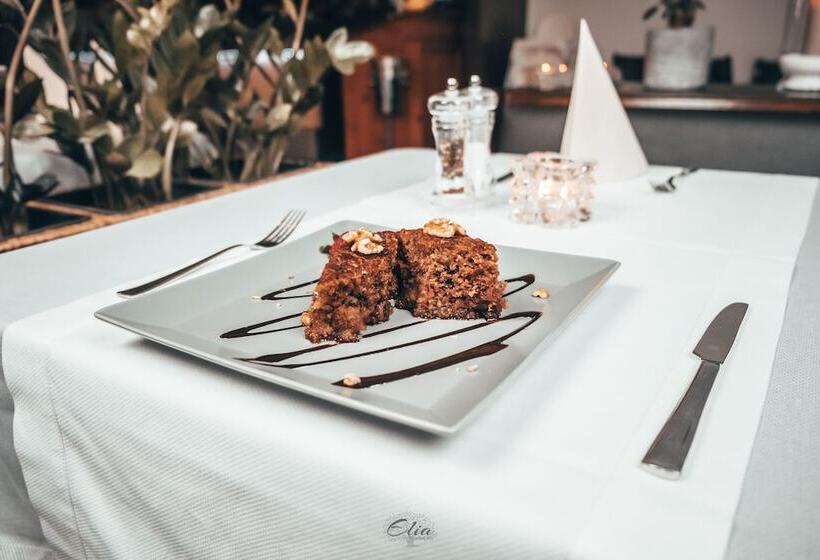 호텔 & Restaurant Knote