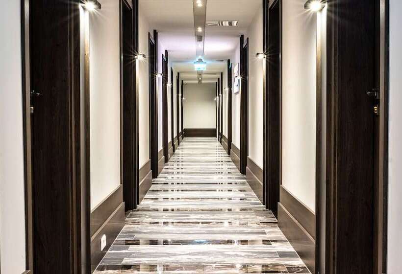 호텔 & Restaurant Knote