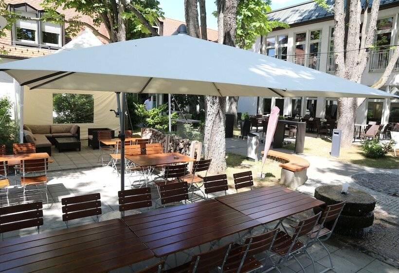 בית מלון כפרי Kolping