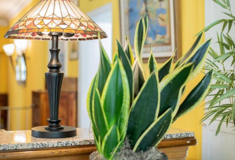 فندق Kurfürstenhof