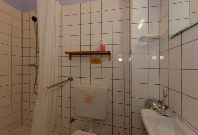 Отель Landskrone