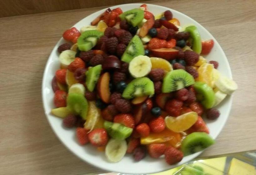 酒店 Mercedes City