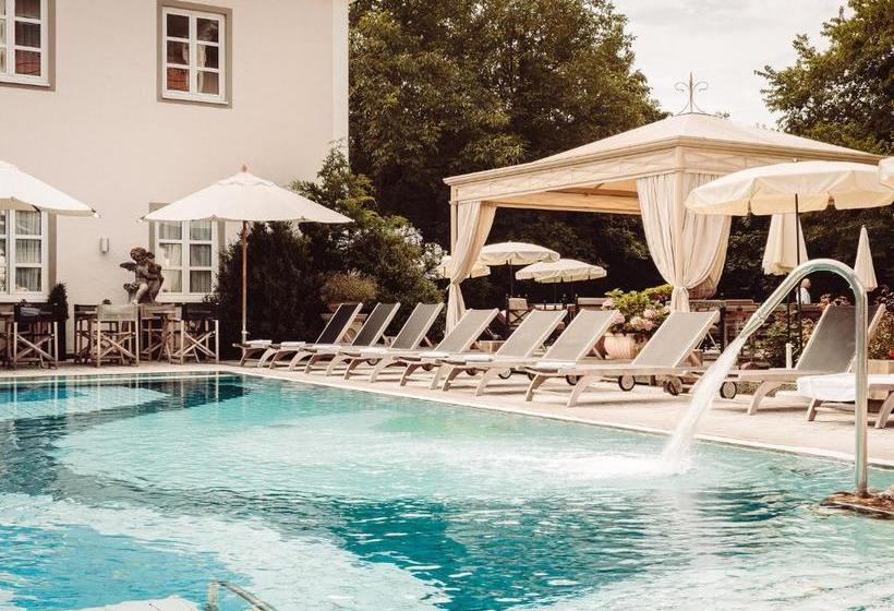 Отель Wellness & Thermal Retreat Das Mühlbach