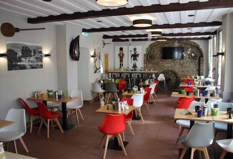 Отель Miriquidi