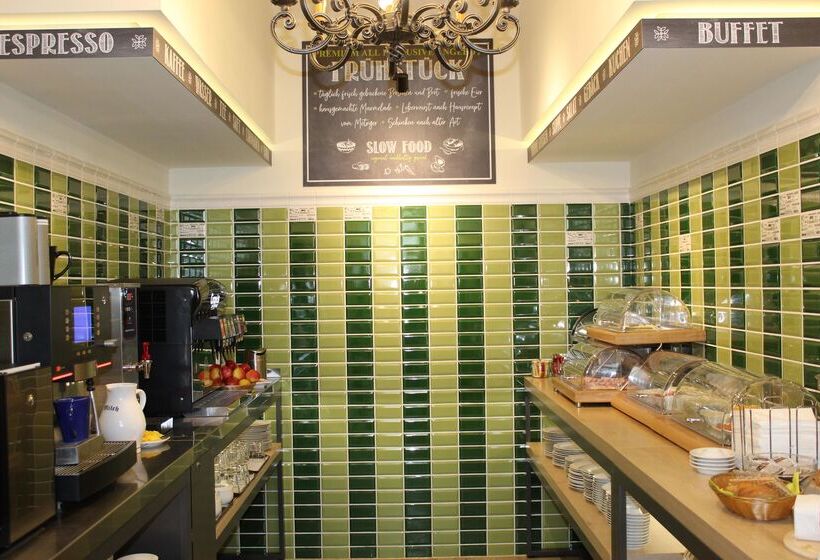 Отель Miriquidi