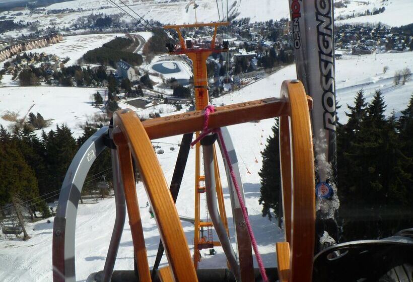 Отель Miriquidi