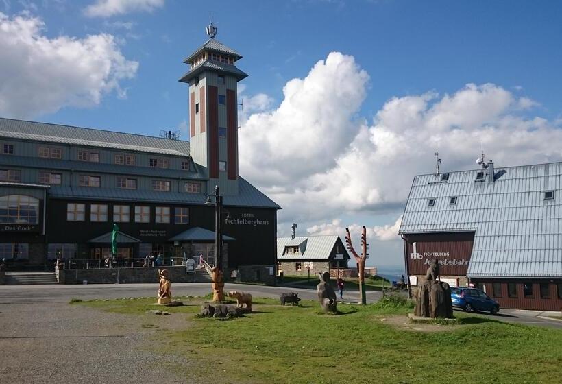 Отель Miriquidi