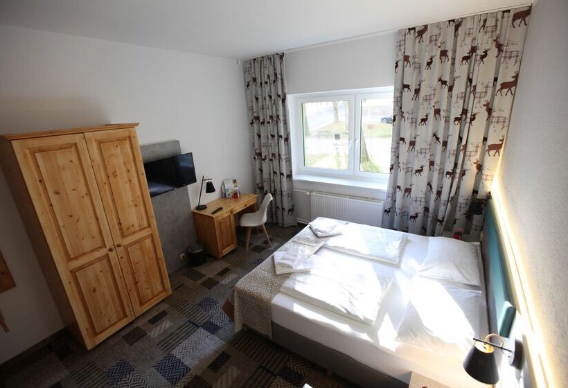 Отель Miriquidi