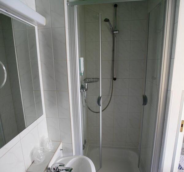 Отель Miriquidi