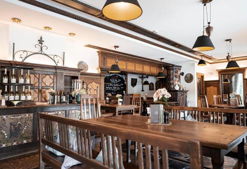 Отель Wellness & Thermal Retreat Das Mühlbach