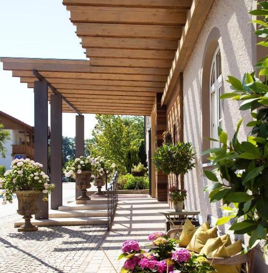 Отель Wellness & Thermal Retreat Das Mühlbach