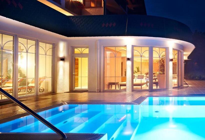 Отель Neue Post