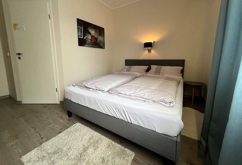 فندق Pension Am Thermalbad