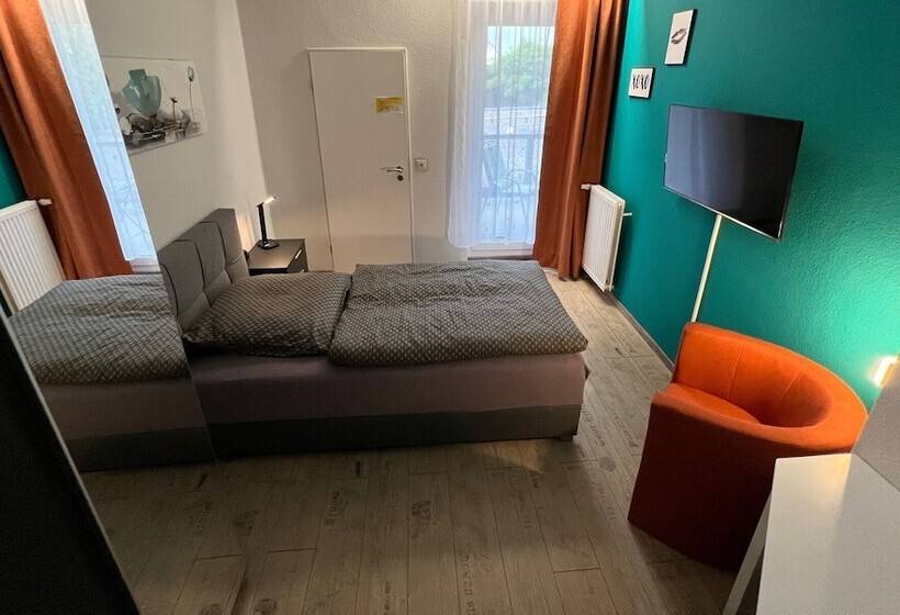 فندق Pension Am Thermalbad