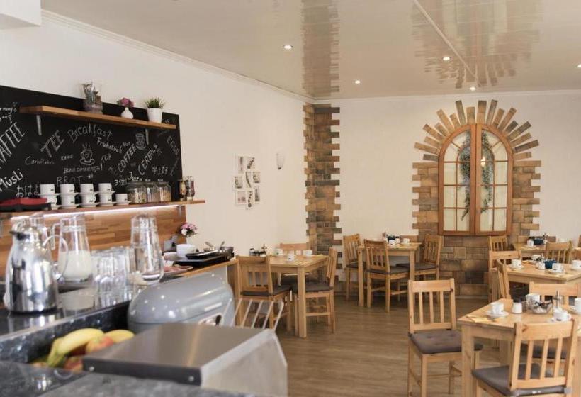 ホテル Pension Central Nuernberg Fuerth