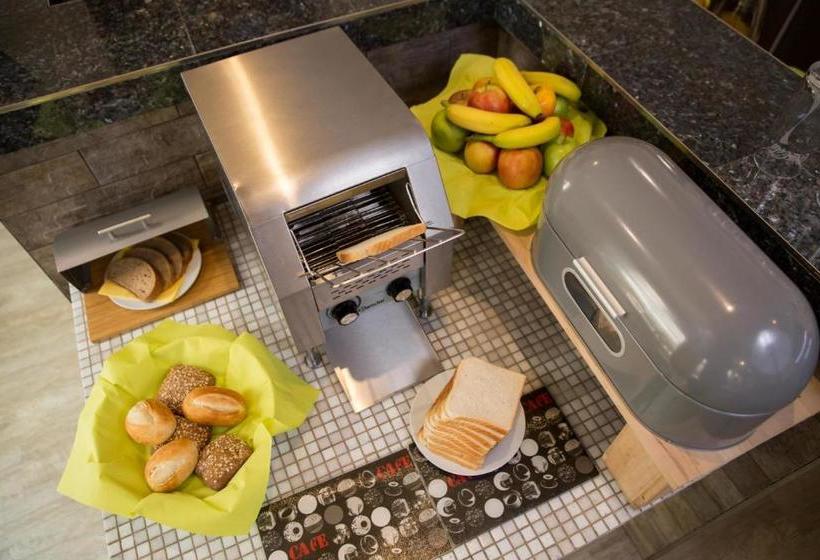 בית מלון כפרי Pension Central Nuernberg Fuerth