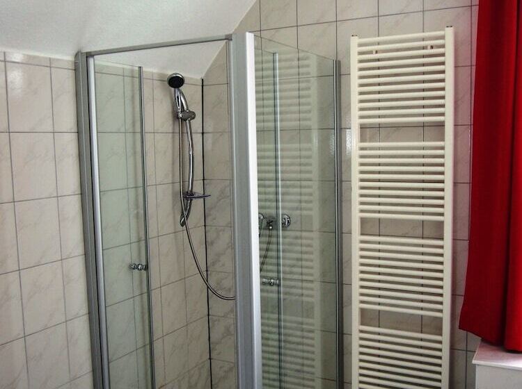 Отель Pension Haus Saarland