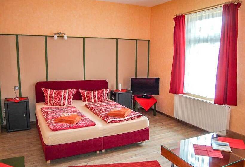 Отель Pension Haus Saarland