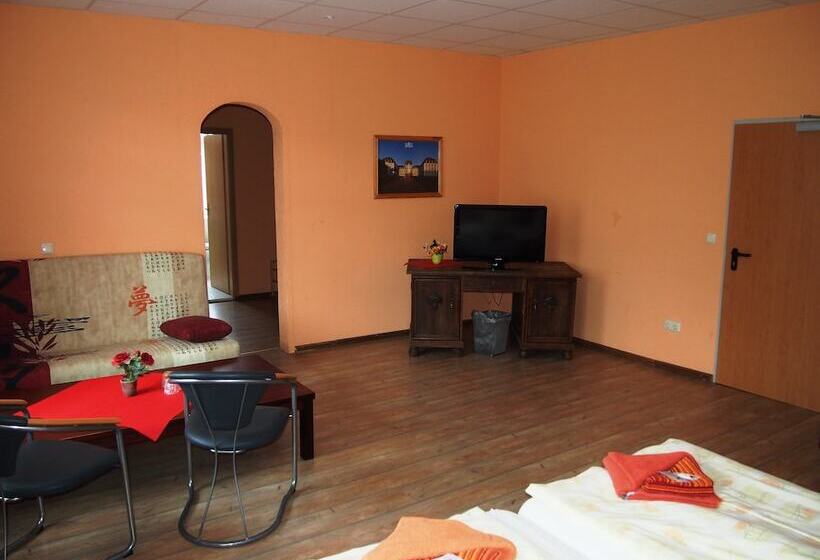 Отель Pension Haus Saarland