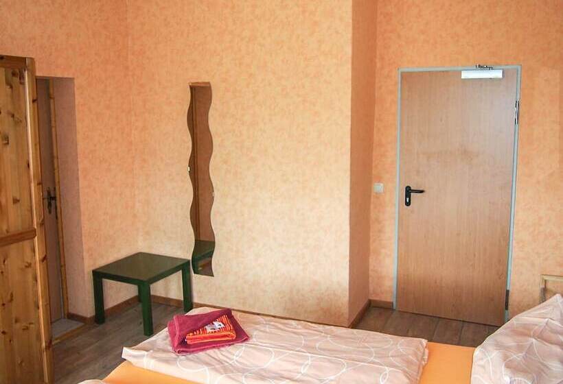 Отель Pension Haus Saarland