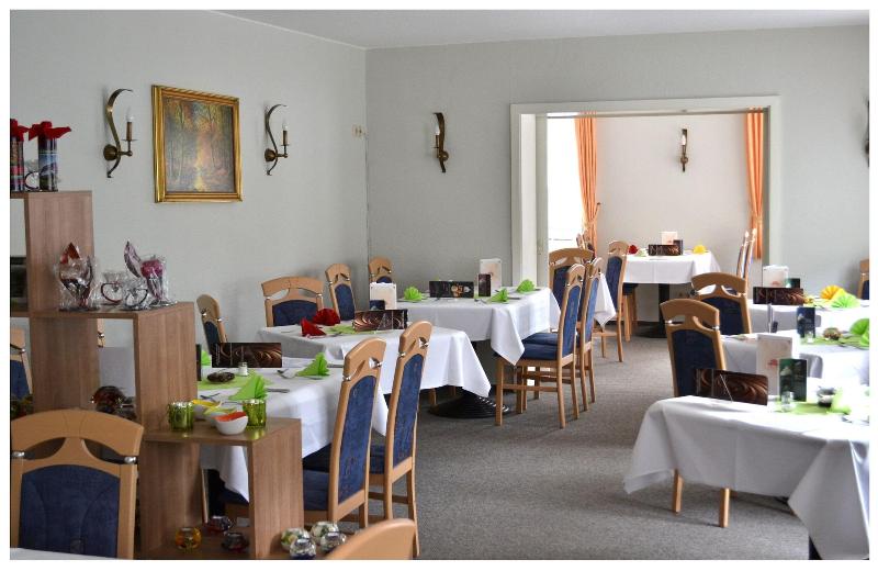ホテル Pension & Restaurant   Zum Harzer Jodlermeister