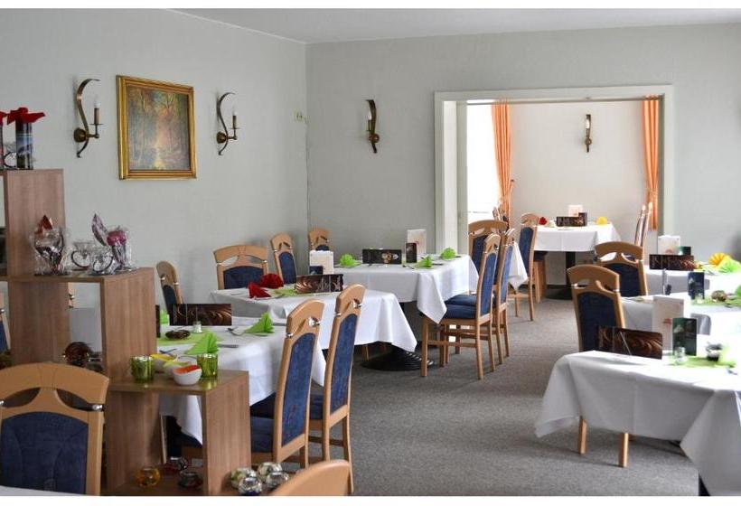 ホテル Pension & Restaurant   Zum Harzer Jodlermeister