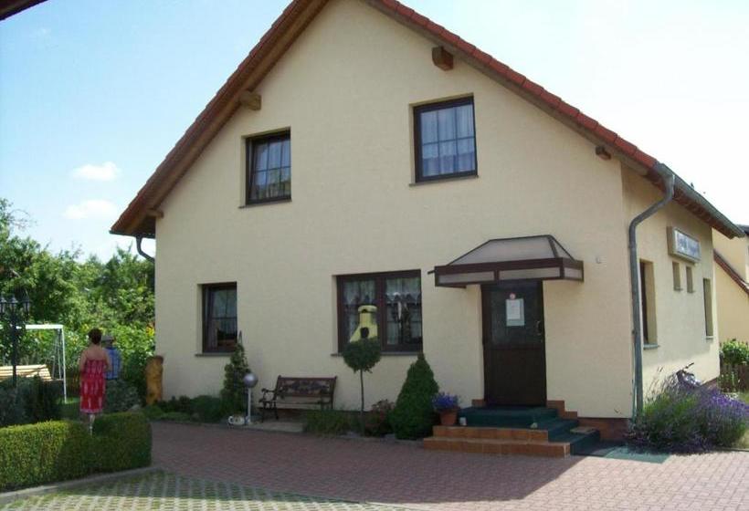 Отель Ferienwohnung Weingart Quedlinburg