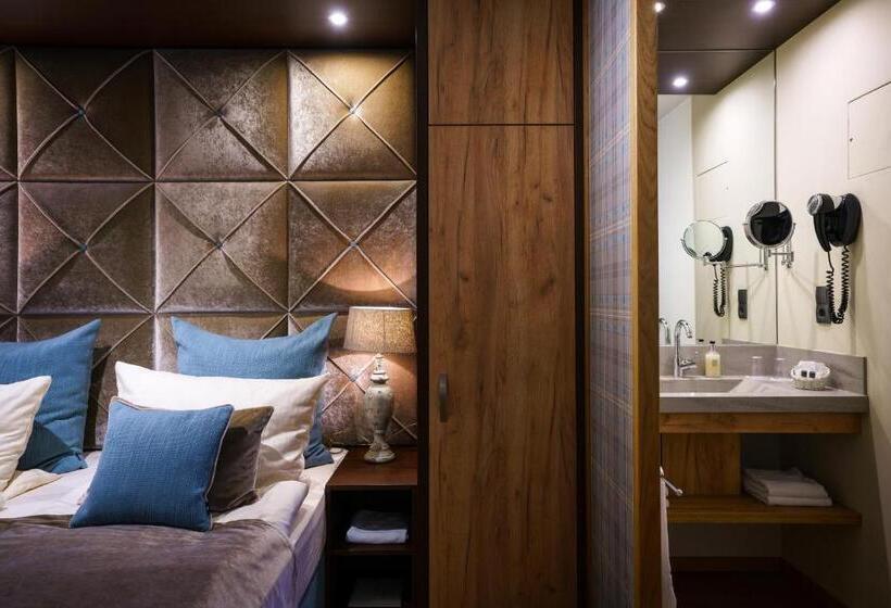 ホテル Rüdesheimer Hof   Superior