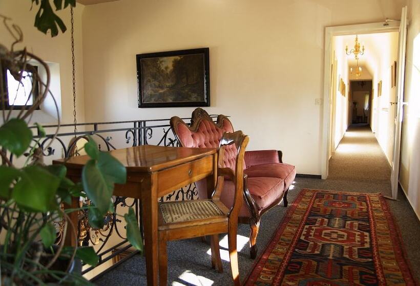 בית מלון כפרי Residenz Kommende