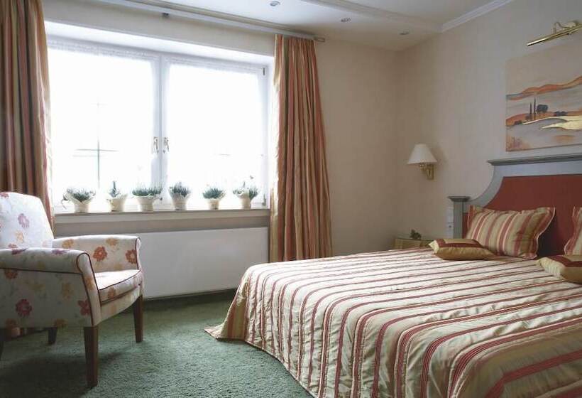 Romantik Berghotel Astenkrone