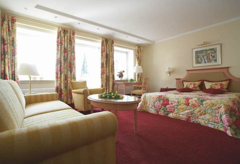 Romantik Berghotel Astenkrone