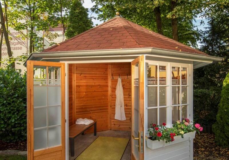 فندق Schweizer Hof Thermal Und Vital Resort