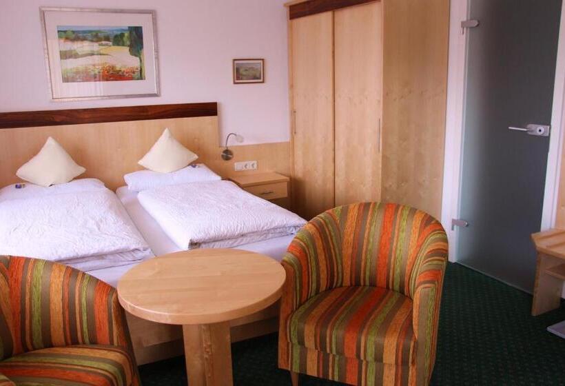 فندق Steffl Garni