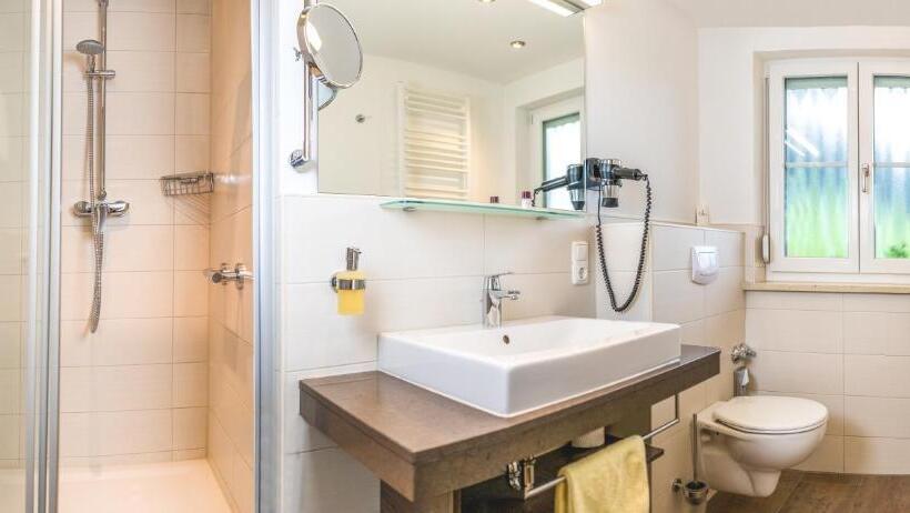 فندق Steffl Garni