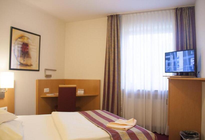 فندق Zum Adler  Superior