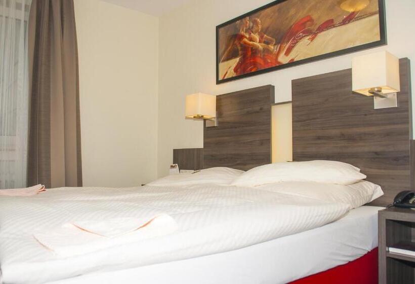 فندق Zum Adler  Superior