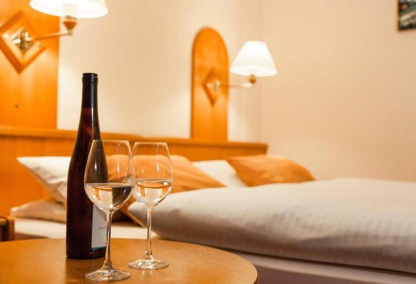 בית מלון כפרי Zum Bären