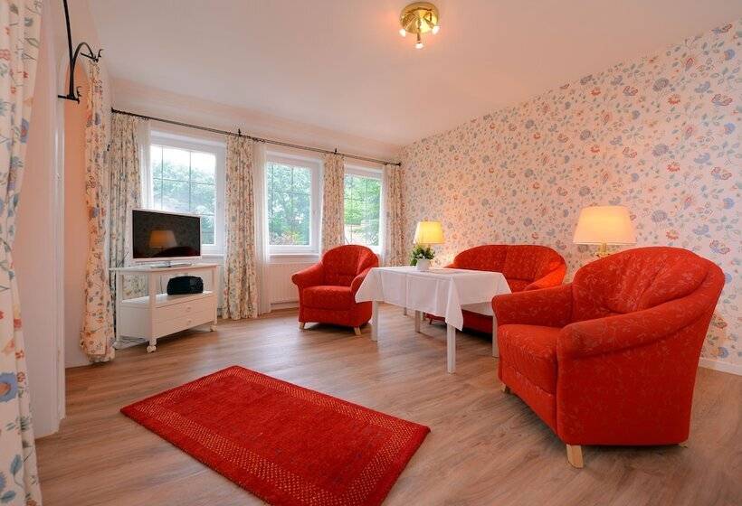 Landhaus Hotel Garni Strampenhof