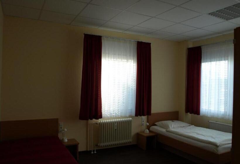 پانسیون Boardingroom