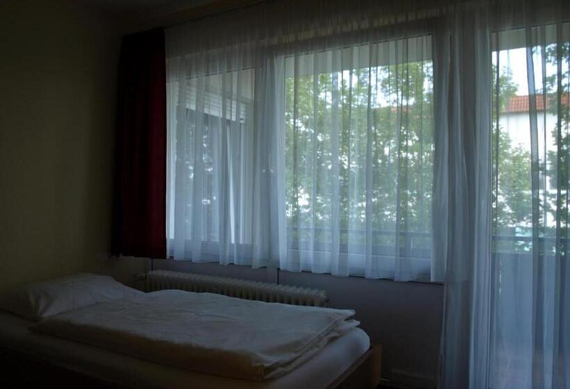 膳宿费 Boardingroom