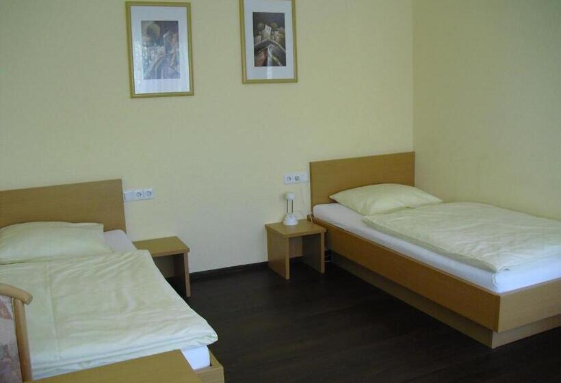 膳宿费 Boardingroom