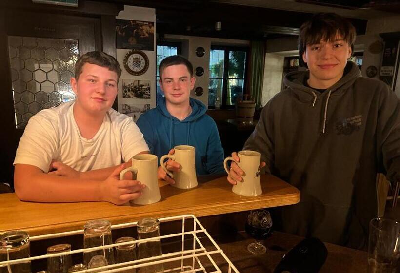 بنسيون Brauereigasthof Zur Münz Seit 1586